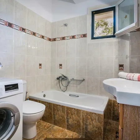 Voula Myrtos Apartamento *