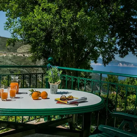 Voula Myrtos * Anomeriá